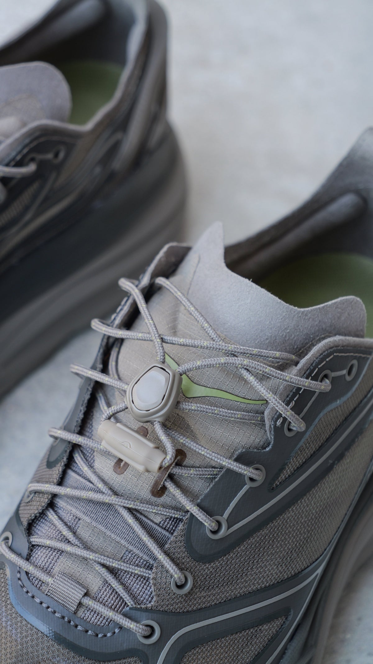 Hoka Stinson One7 (light roast/asphalt)