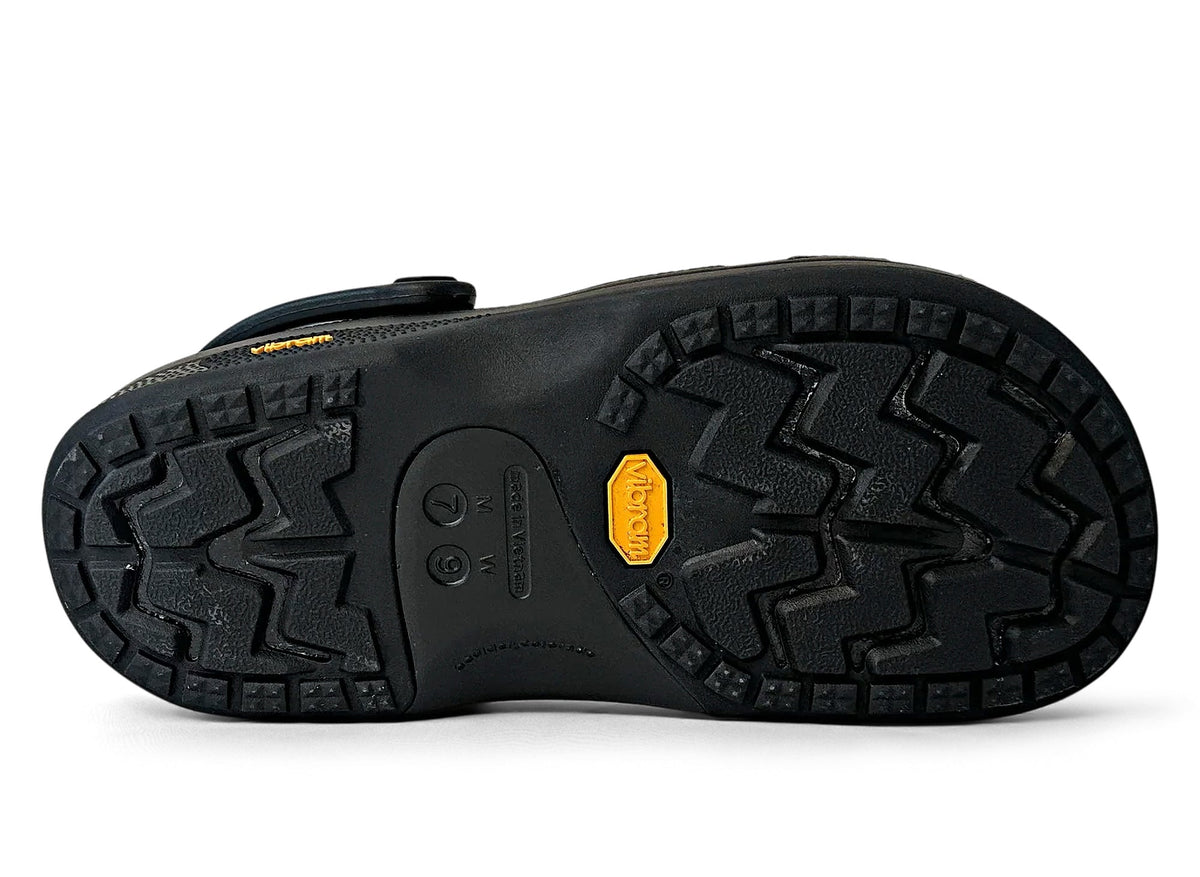 Crocs Classic EXP in Black