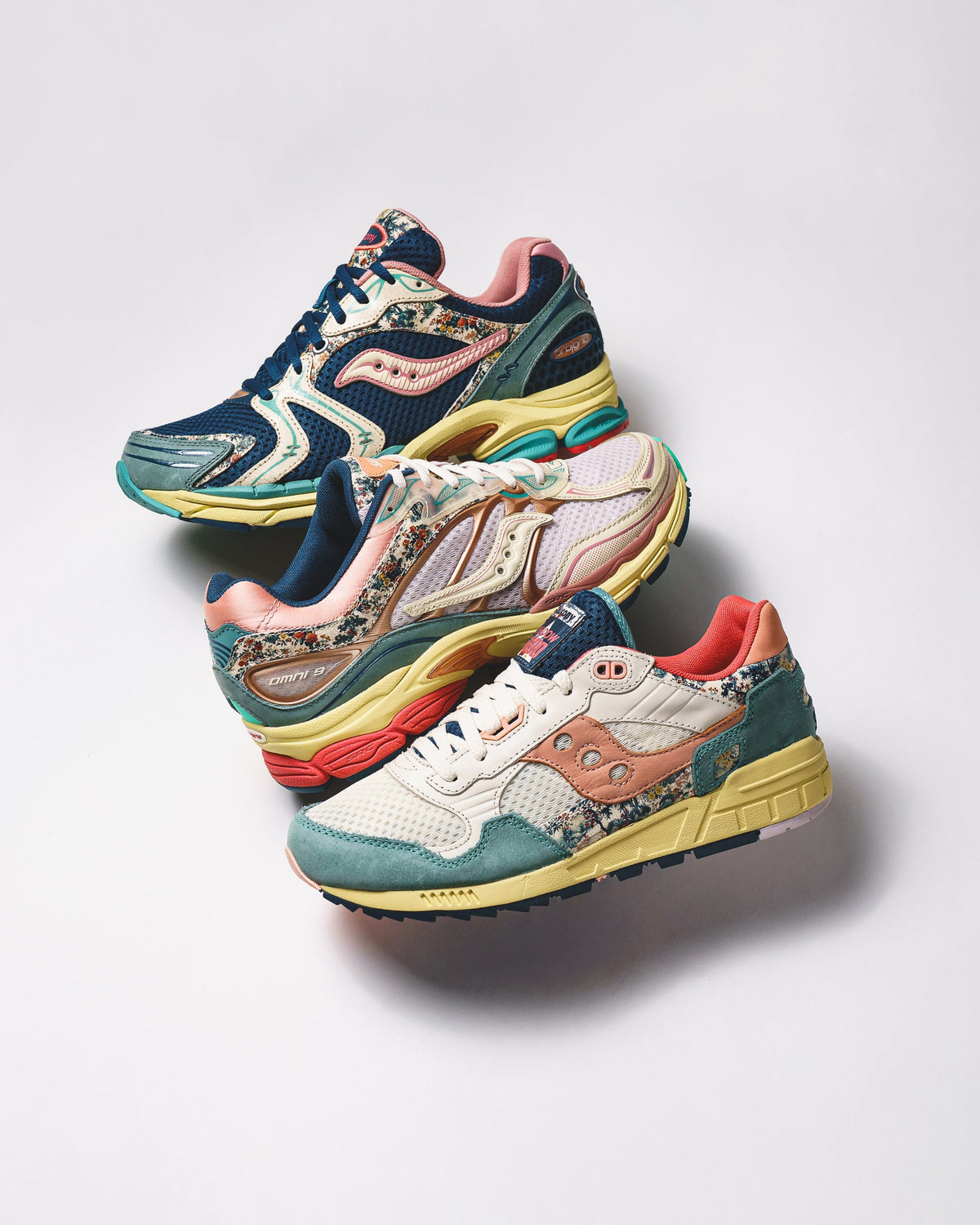 Saucony Men ProGrid OMNI 9 Beige Blue S71015-1