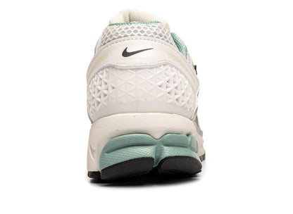 Women's Nike Zoom Vomero 5
