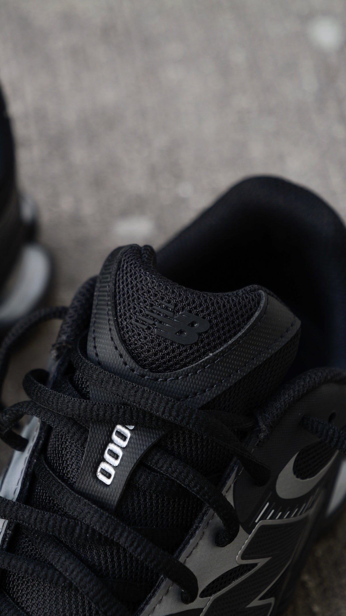 New Balance Abzorb 2000 (Black/Silver)