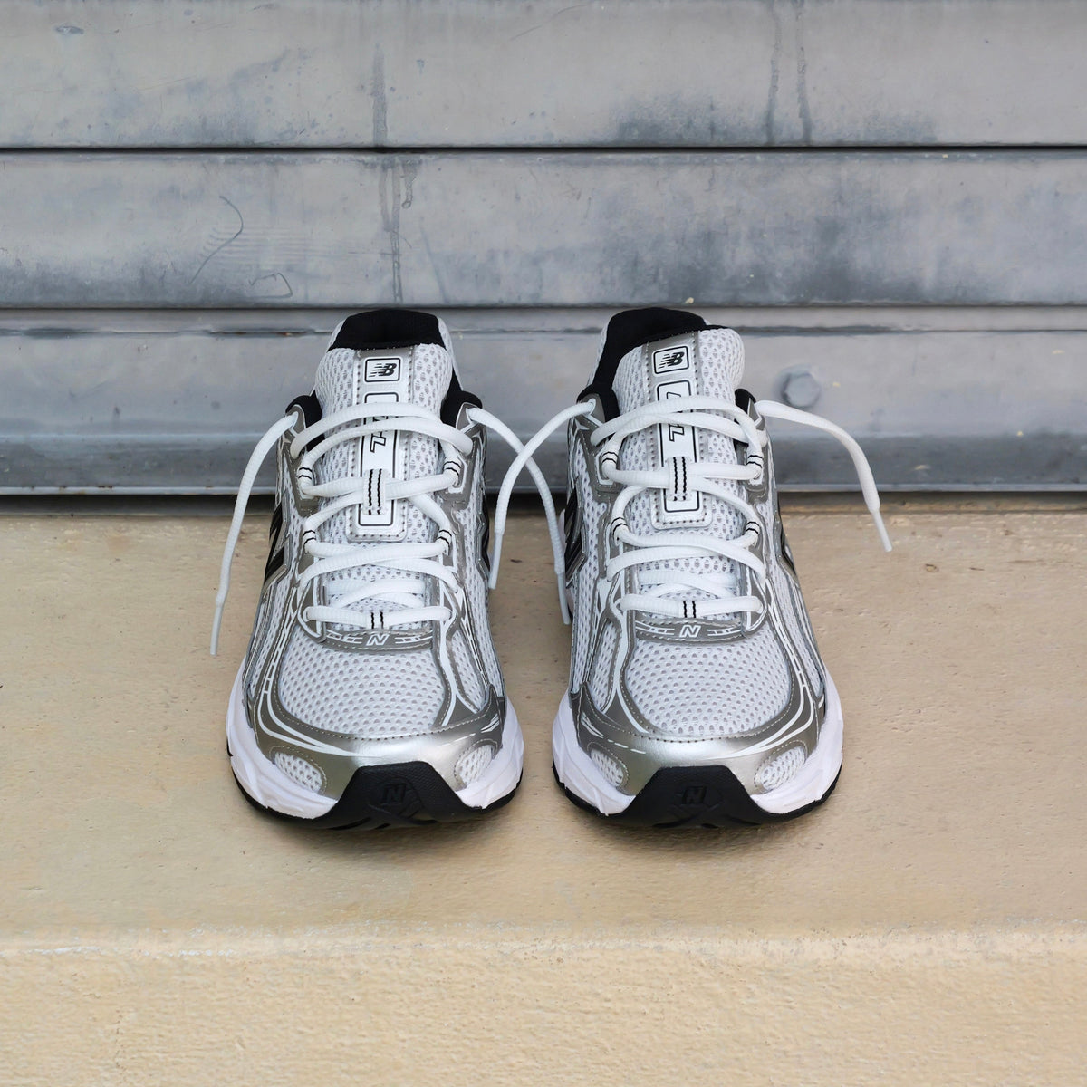 Mens New Balance 740 (White/Silver Metallic/Black) - U740NW2