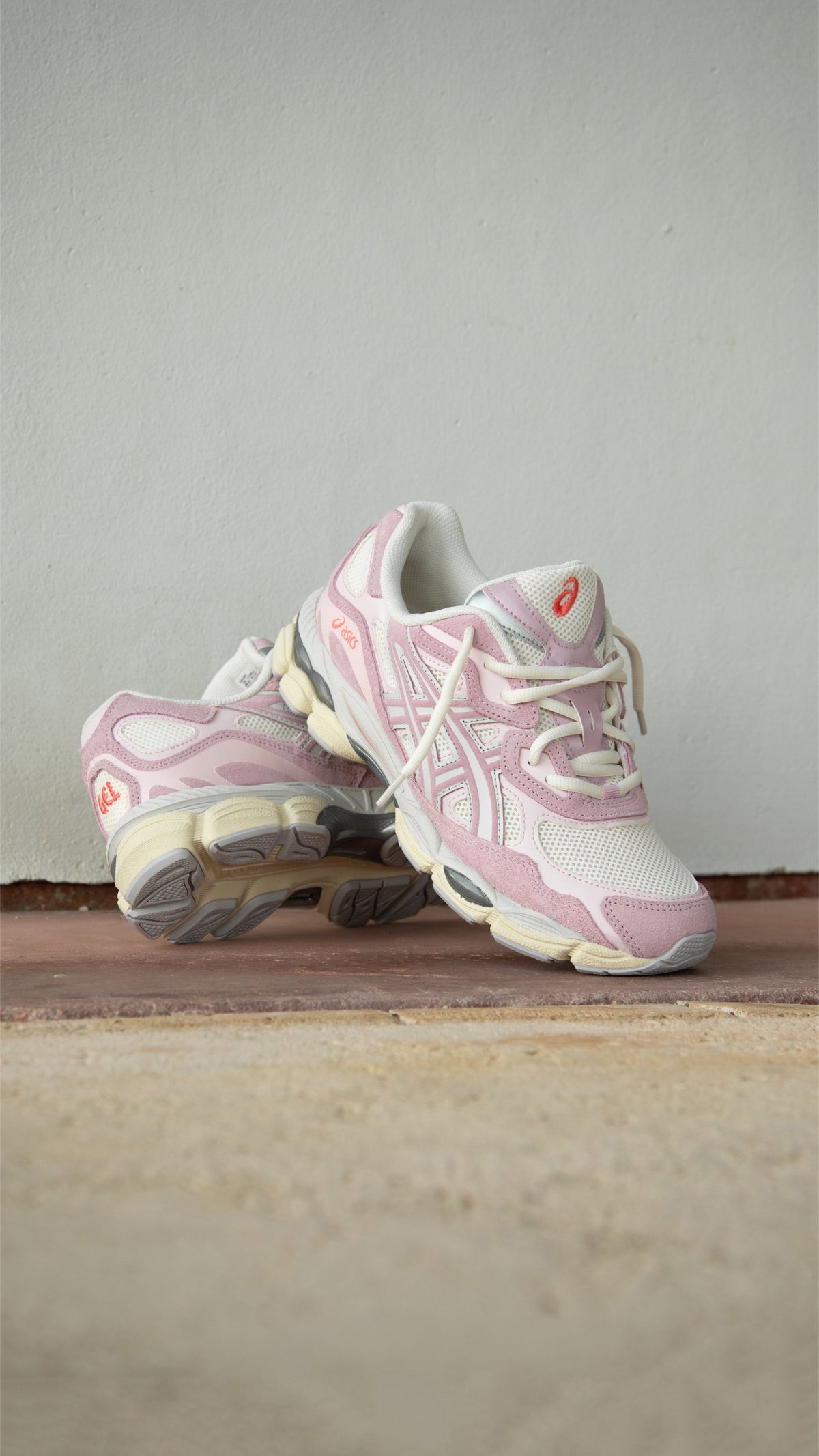 Mens Asics Gel-NYC (Cream/Rose Water)