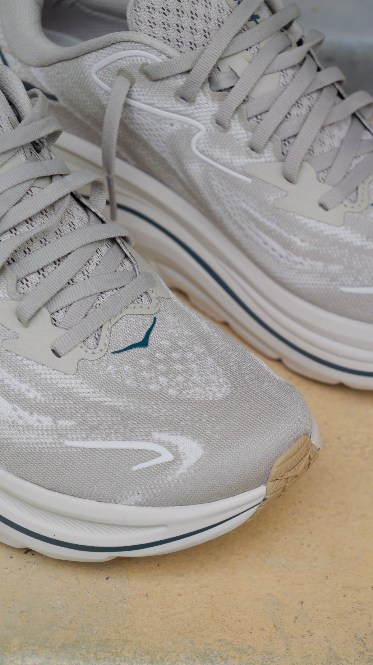 Mens HOKA Clifton 10 (Putty/Grout)
