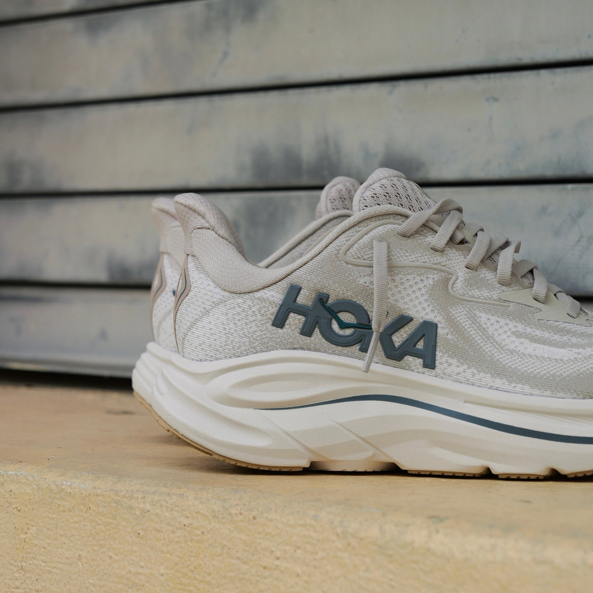 Mens HOKA Clifton 10 (Putty/Grout)
