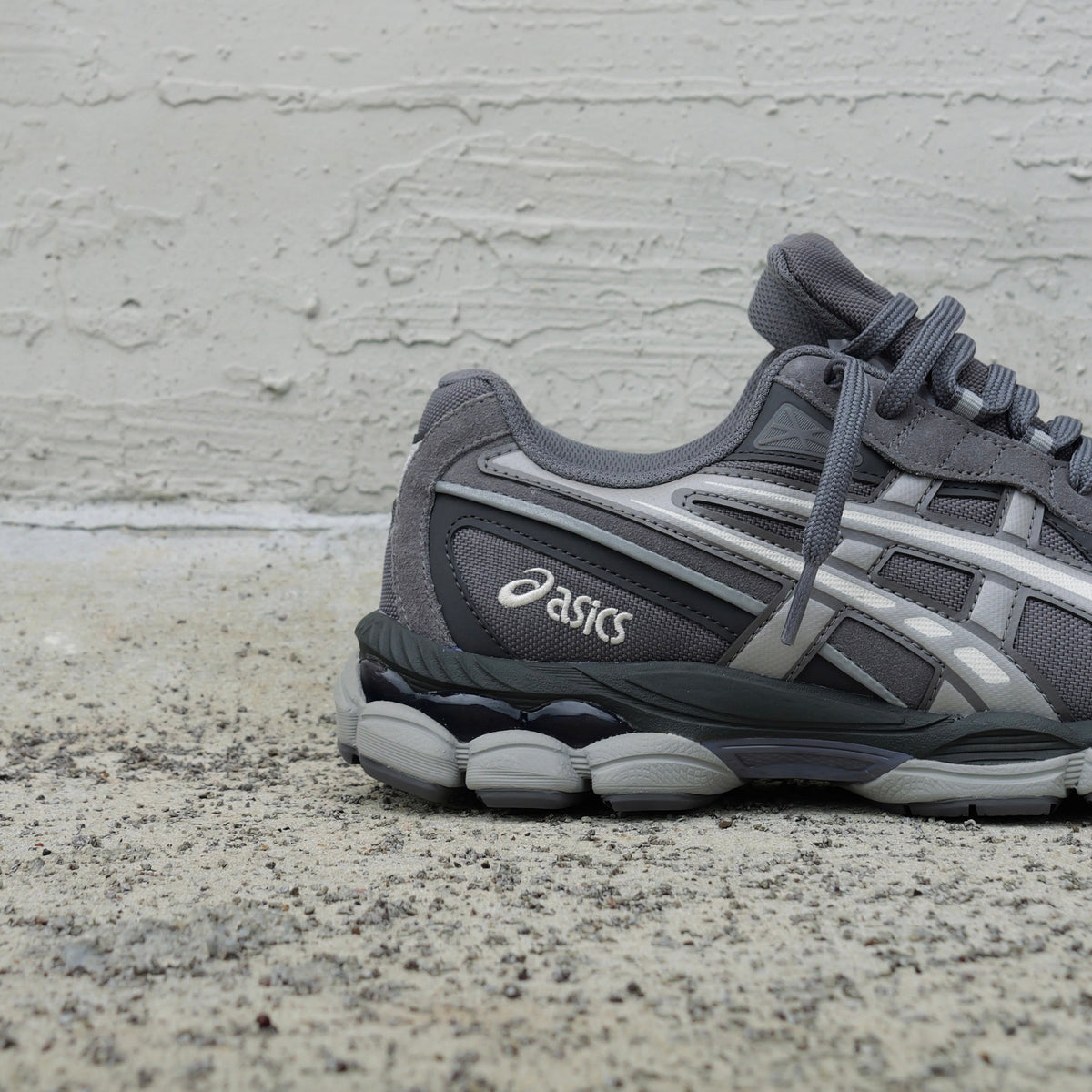 Mens Asics Gel-NYC 2055 (Carbon/Cement)
