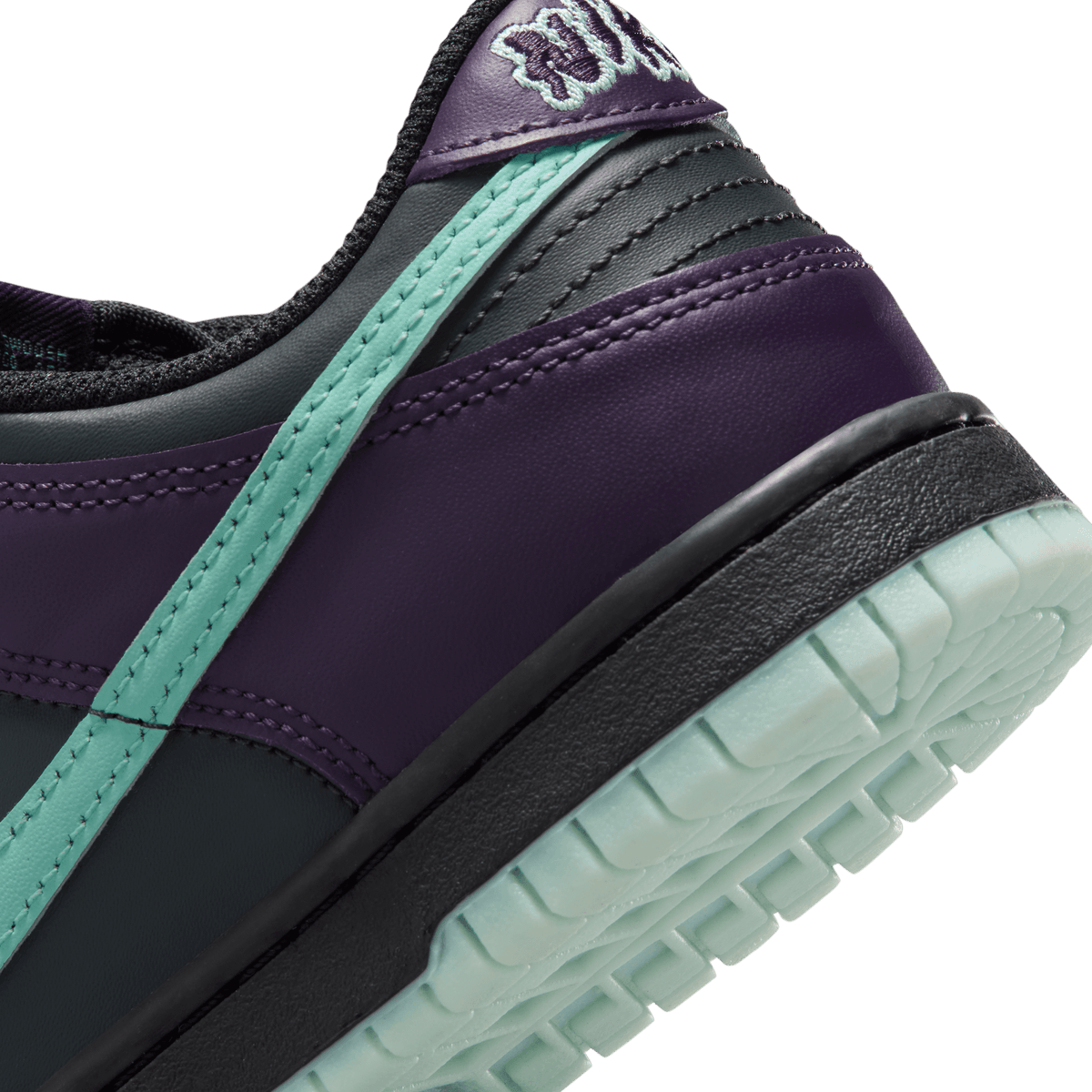 Big Kids' Nike Dunk Low "Wizard"