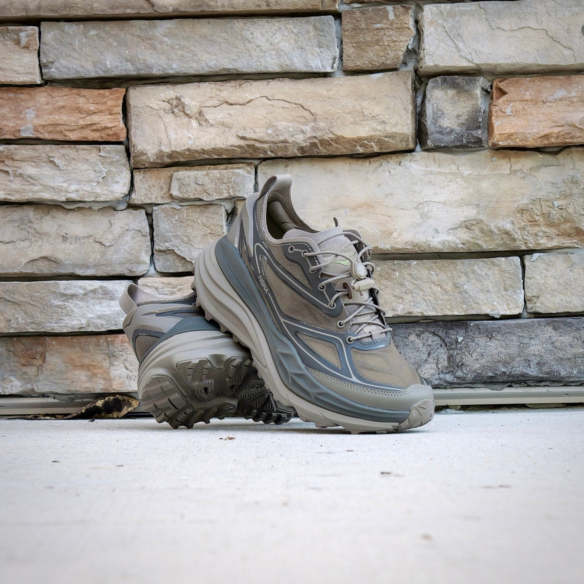 Hoka Stinson One7 (light roast/asphalt)