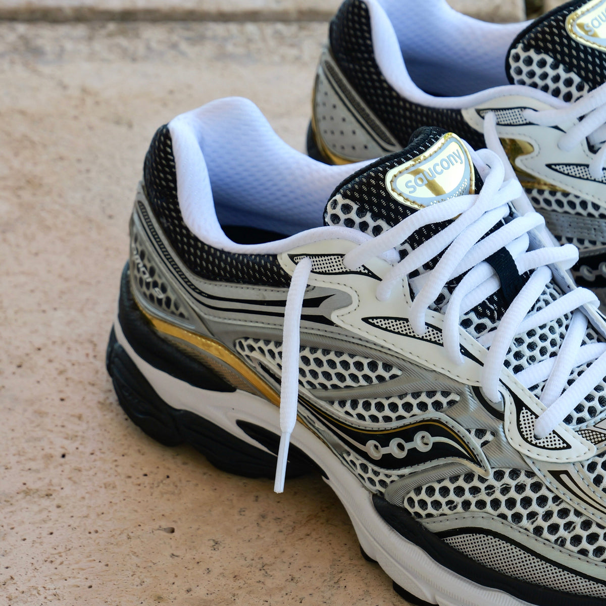 Mens Saucony ProGrid Omni 9 (Silver/Gold)