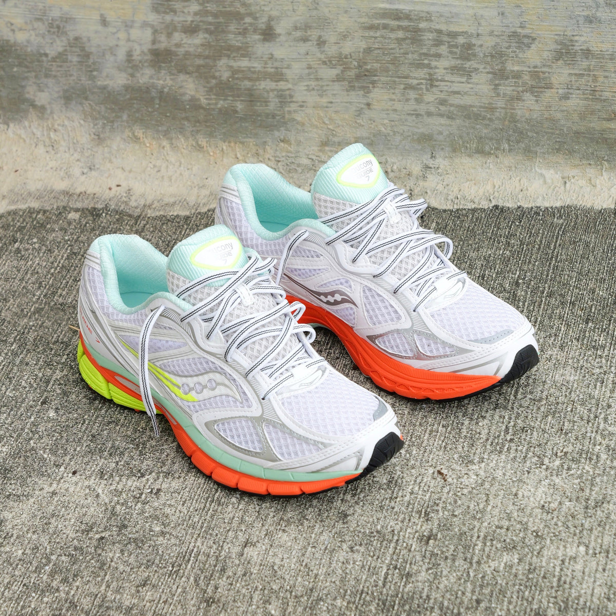 Mens Saucony ProGrid Guide 7 (White/Multi)