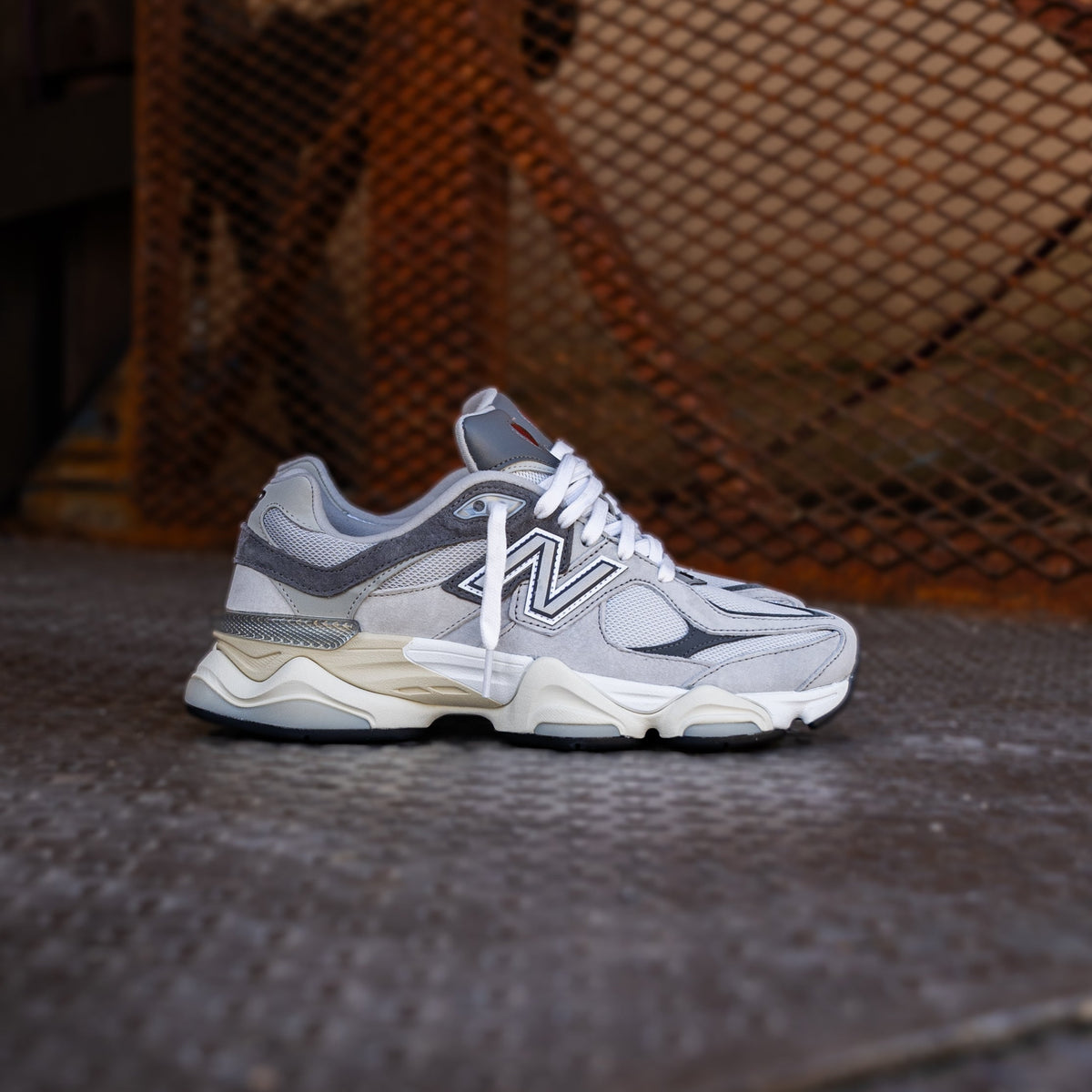 Mens New Balance 9060GRY (Grey/Grey)