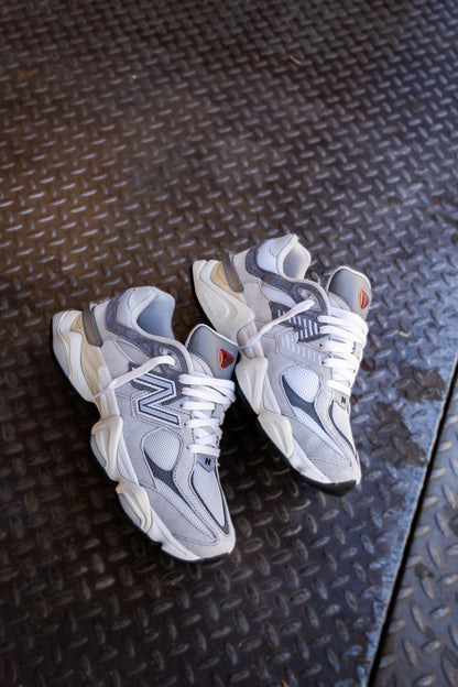 Mens New Balance 9060GRY (Grey/Grey)