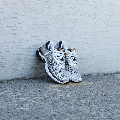 Mens Saucony ProGrid Omni 9 (Silver/Gold)