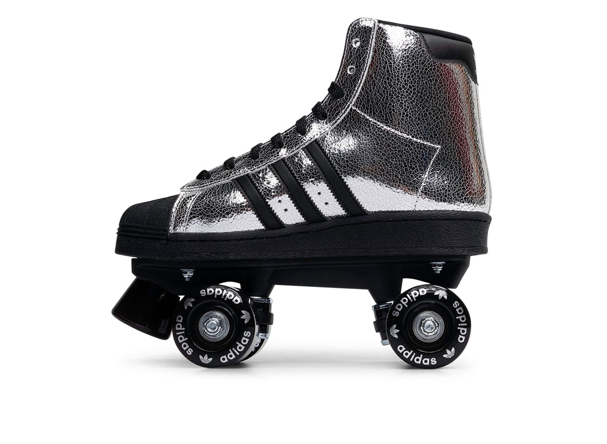 Women's Adidas Superstar 82 Skate