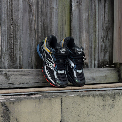 Mens Saucony ProGrid Omni 9 (Black/Multi)