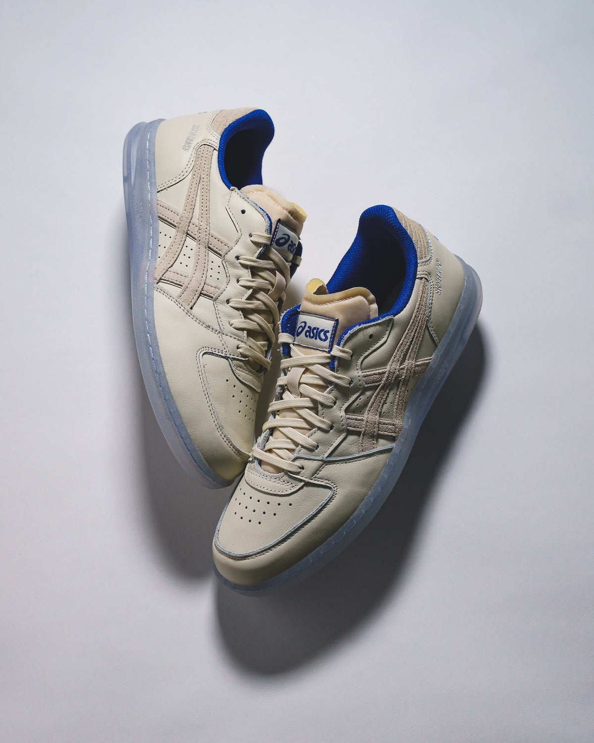 Asics Unisex Skyhand OG Pale Oak Vanilla Core 1203A613-200