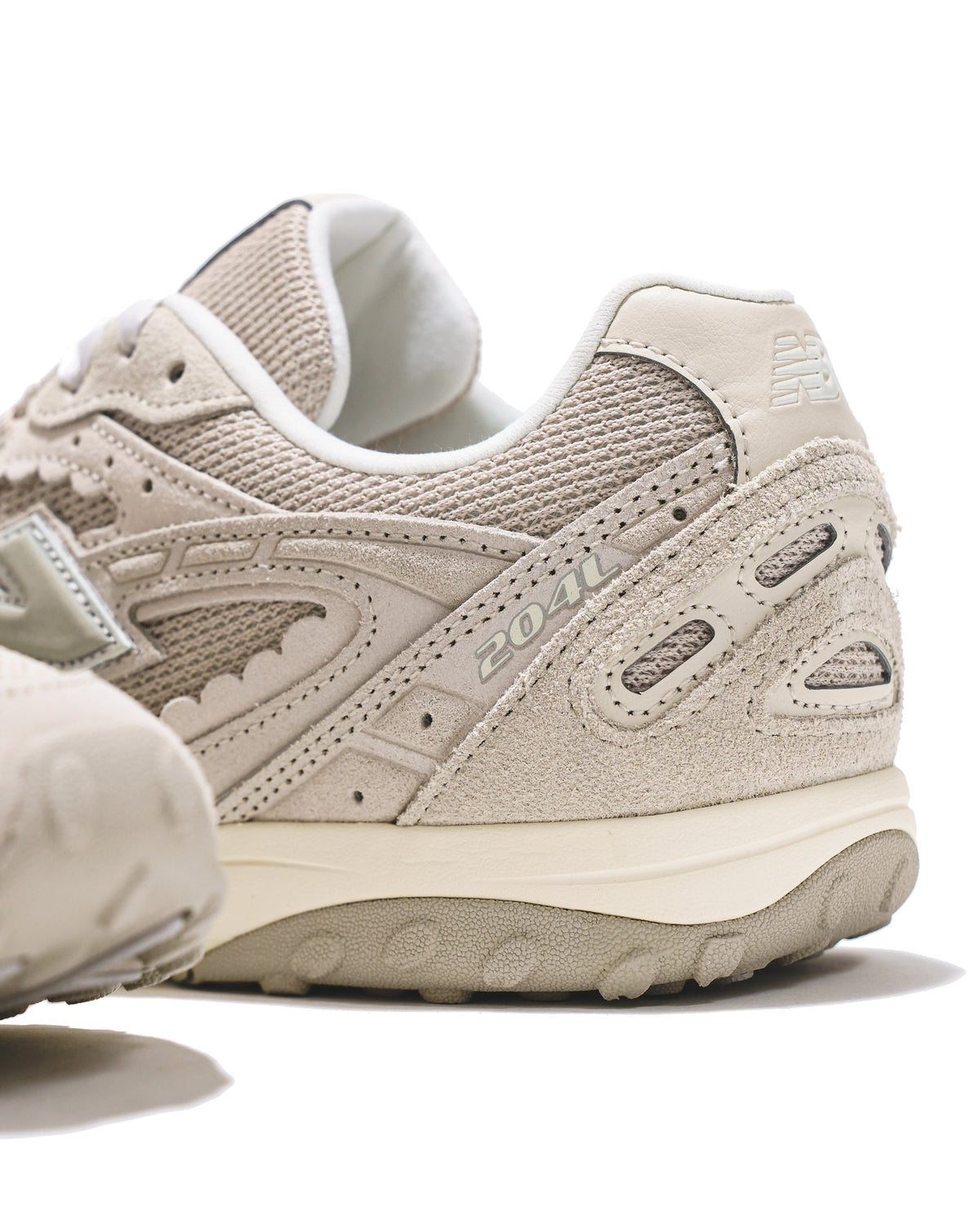 New Balance Unisex 204L Sea Salt Linen U204L2SZ
