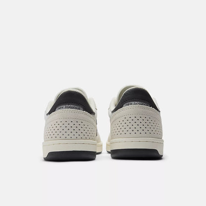 New Balance Numeric 440 V2 WIDE Sea Salt/Black Shoes