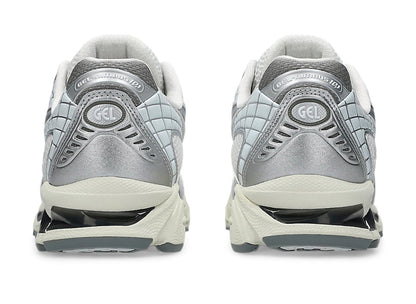Asics Gel-Nimbus 10.1 in 'White / Airy Blue'