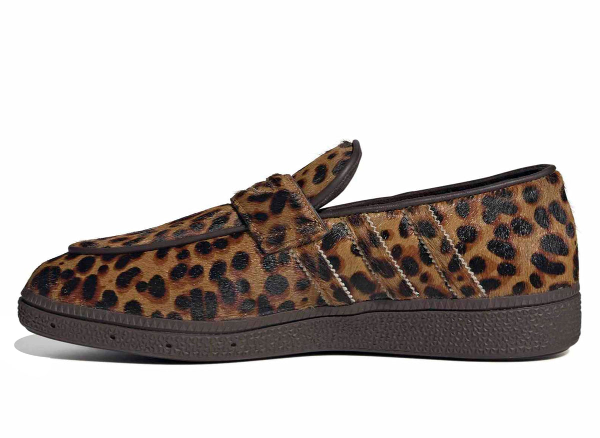 Women's Adidas Handball Spezial Loafer in Magic Beige / Core Black