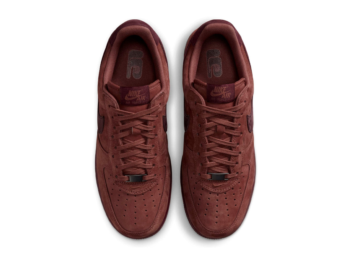 Nike Air Force 1 Low Retro Premium QS in Red Sepia
