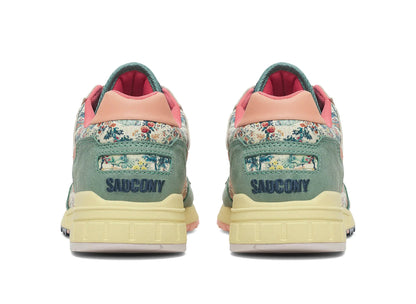 Saucony Shadow 5000 in Beige / Blue