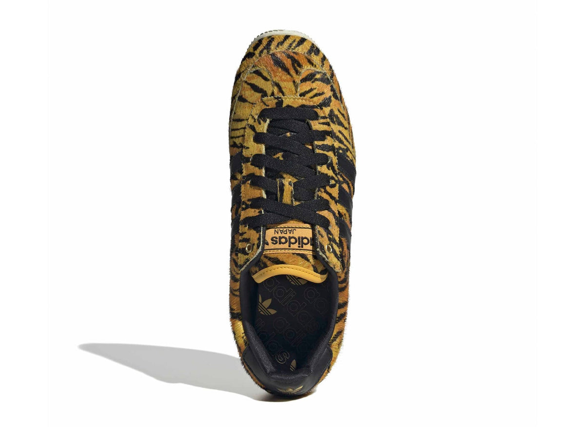Women's Adidas Japan in Yellow / Core Black