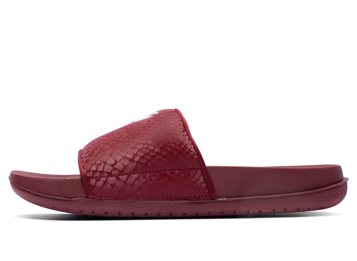 Nike Kobe Offcourt Slide in Team Red / White